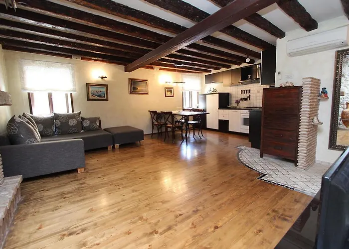 Apartment Midea